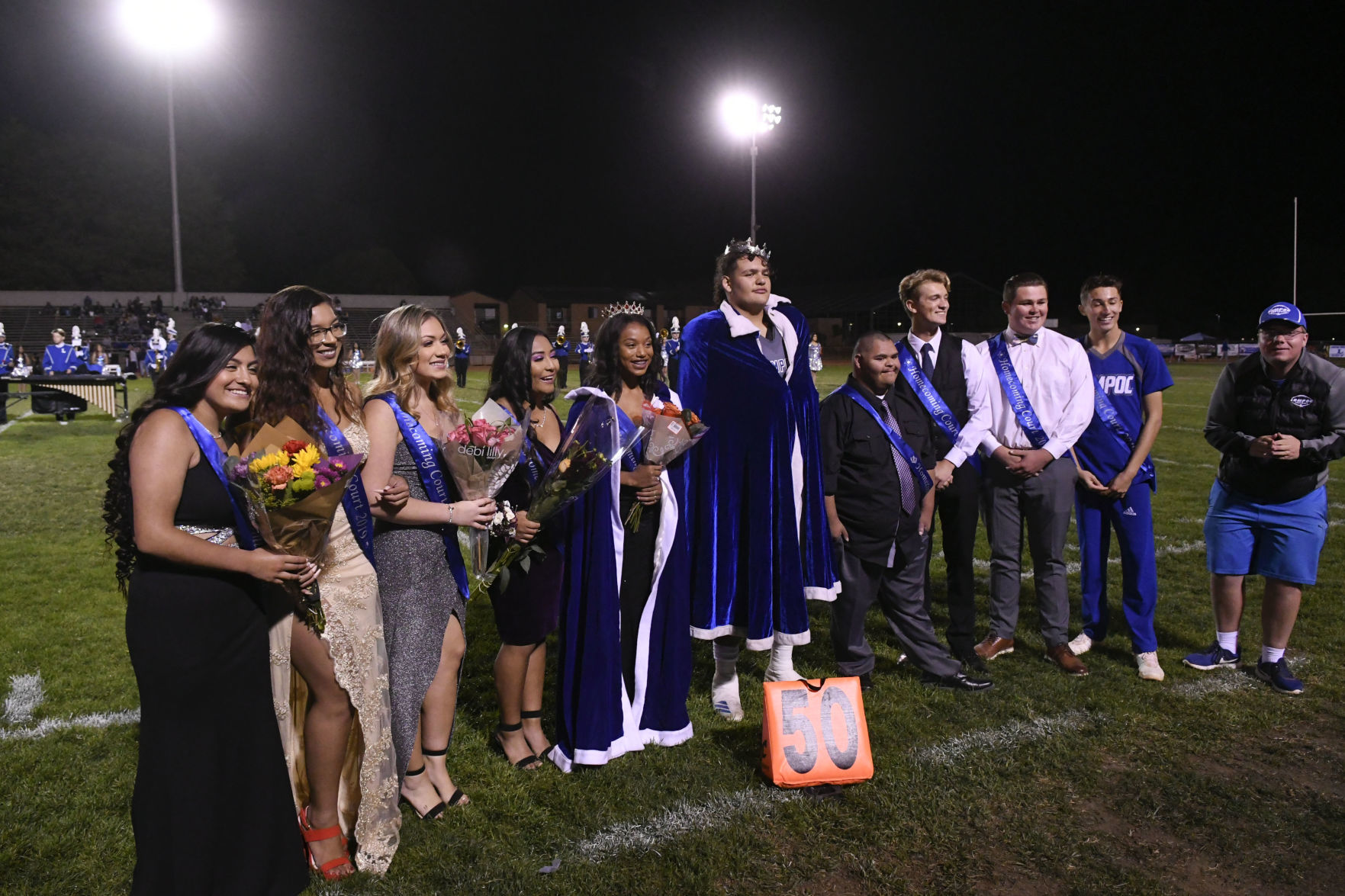 101119 Lompoc Homecoming 20.jpg